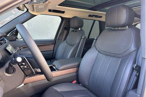2026 Land Rover Range Rover P400 SE