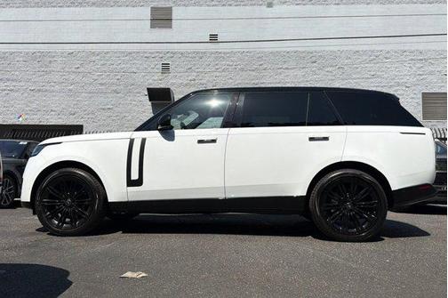 White 2023 Land Rover Range Rover P530 SE