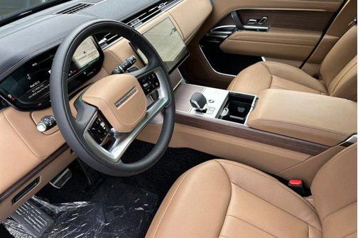 Charente Grey Premium Metallic 2026 Land Rover Range Rover P400 SE 7 Seat