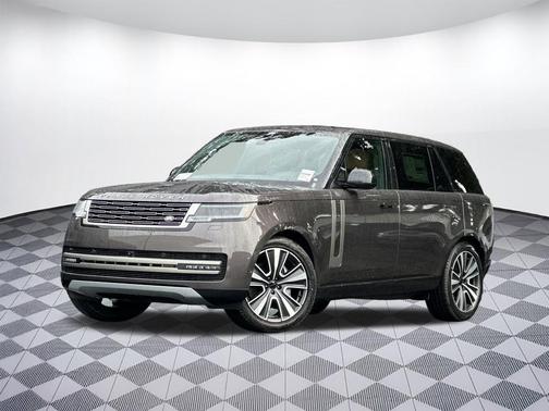 Charente Grey Premium Metallic 2026 Land Rover Range Rover P400 SE 7 Seat