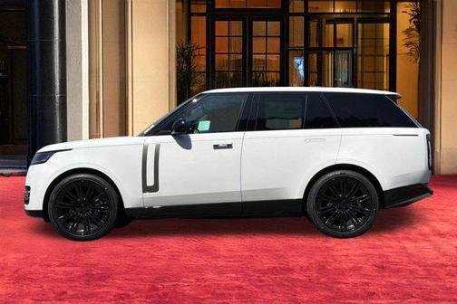 Fuji White 2026 Land Rover Range Rover P400 SE