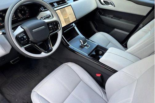 Carpathian Gray Premium Metall 2026 Land Rover Range Rover Velar P250 SE R-Dynamic