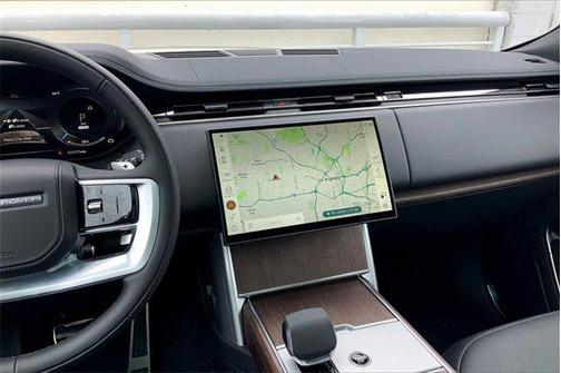 2025 Land Rover Range Rover P550e SE