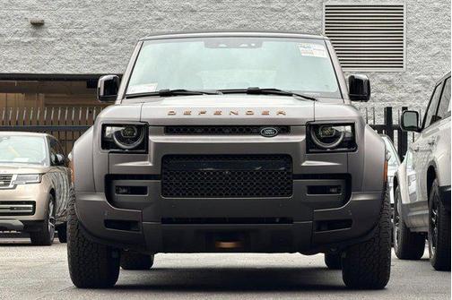 Charente Grey Premium Metallic 2026 Land Rover Defender P635 OCTA