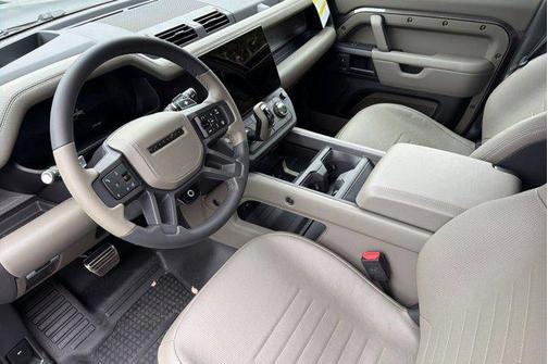 Charente Grey Premium Metallic 2026 Land Rover Defender P635 OCTA
