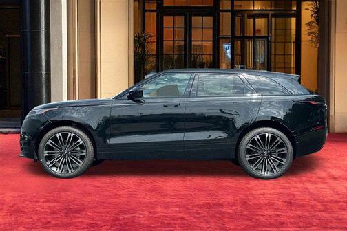 Santorini Black 2026 Land Rover Range Rover Velar P400 Dynamic SE