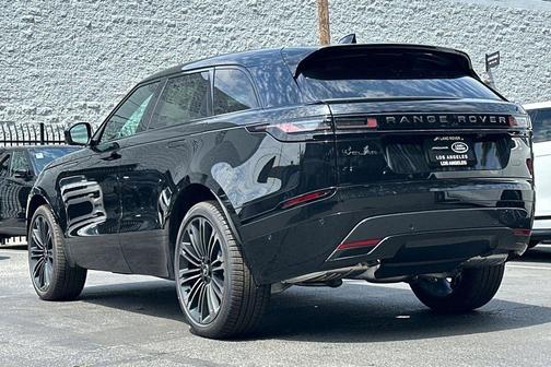 Santorini Black 2026 Land Rover Range Rover Velar P400 Dynamic SE