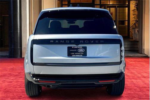 2025 Land Rover Range Rover P400 SE
