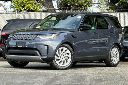 Varesine Blue Metallic 2026 Land Rover Discovery S