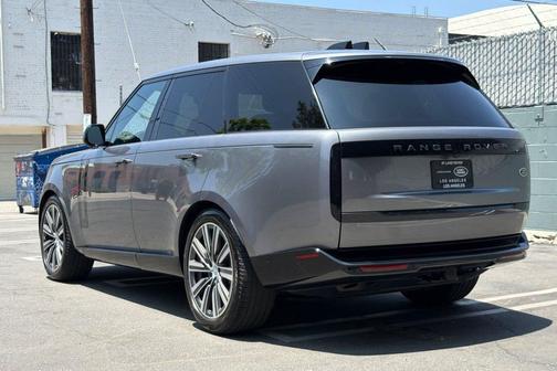 Silver 2023 Land Rover Range Rover P400 SE