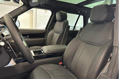 2026 Land Rover Range Rover P400 SE