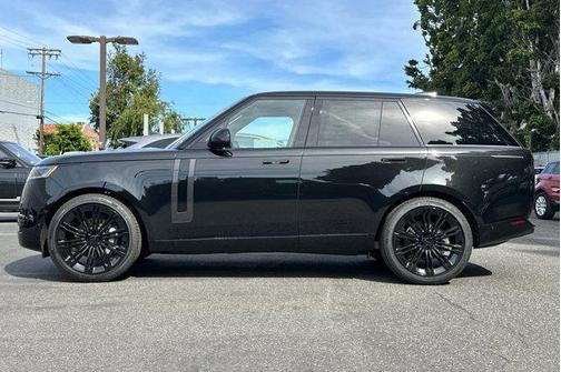 2026 Land Rover Range Rover P400 SE