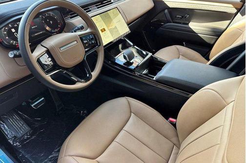 Santorini Black 2026 Land Rover Range Rover Sport SE