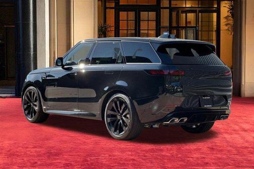 Santorini Black 2026 Land Rover Range Rover Sport SE