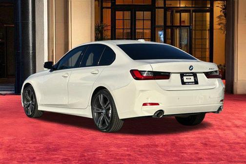 2023 BMW 330 330i