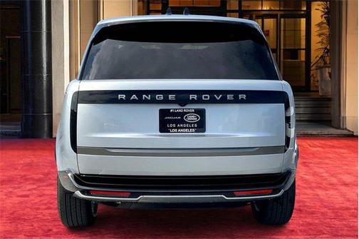 2025 Land Rover Range Rover P400 SE