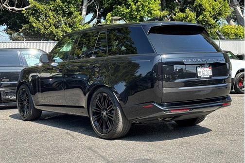 Black 2024 Land Rover Range Rover P530 SE
