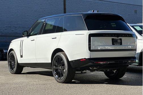 2025 Land Rover Range Rover P530 SE 7 Seat