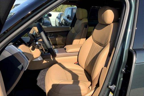 2025 Land Rover Range Rover P530 SE 7 Seat