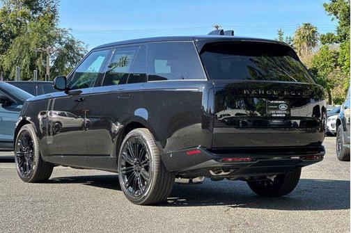 UNV Obsidian Black - Gloss #2 2026 Land Rover Range Rover P530 Autobiography