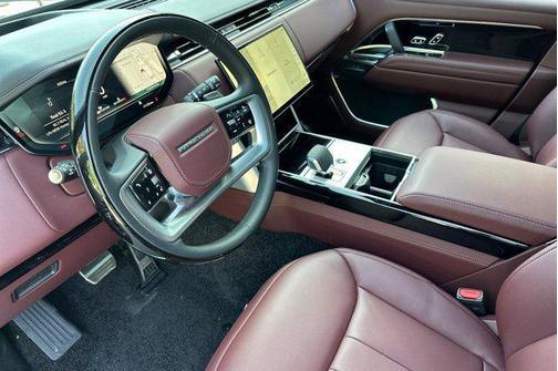 UNV Obsidian Black - Gloss #2 2026 Land Rover Range Rover P530 Autobiography