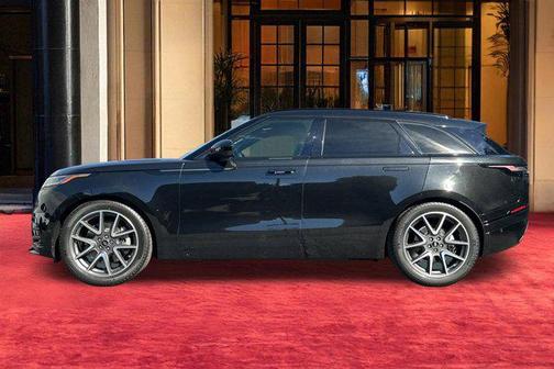 2026 Land Rover Range Rover Velar P250 SE R-Dynamic