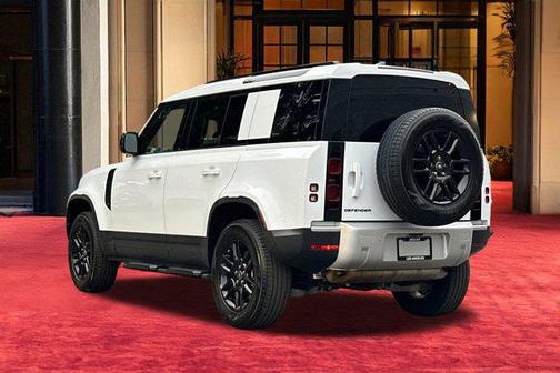 2025 Land Rover Defender 110 P300