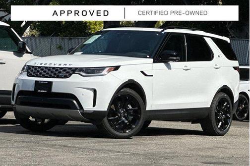 Fuji White 2025 Land Rover Discovery P300 S