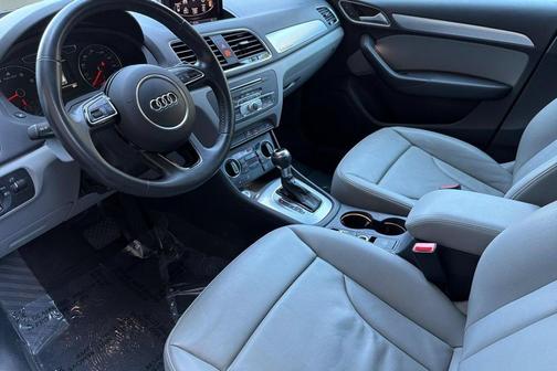 Black 2018 Audi Q3 2.0T Premium
