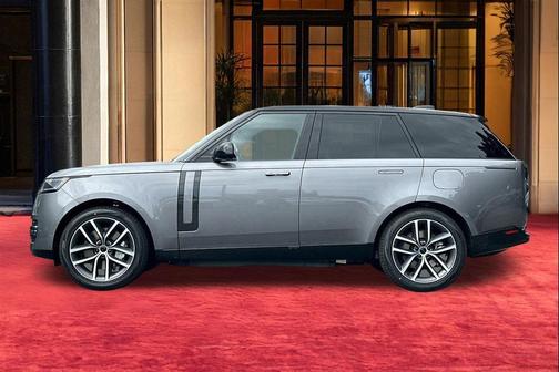 Eiger Grey Metallic 2026 Land Rover Range Rover P550e SE