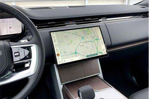 2025 Land Rover Range Rover P530 SE 7 Seat