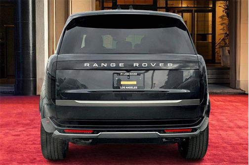 2025 Land Rover Range Rover P530 SE 7 Seat