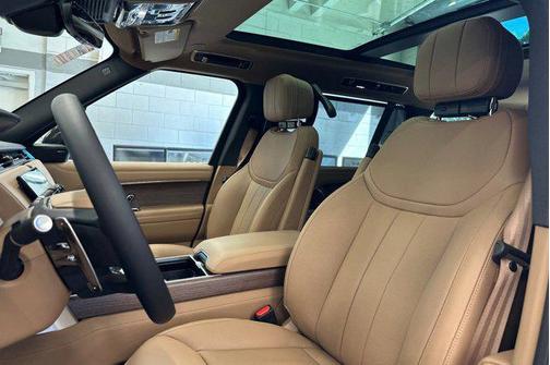 Batumi Gold Premium Metallic 2026 Land Rover Range Rover P530 SE 7 Seat