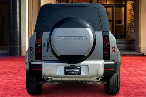 2024 Land Rover Defender 110 P400 S