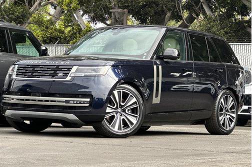 2025 Land Rover Range Rover P550e SE