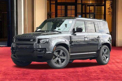 Carpathian Gray Premium Metall 2026 Land Rover Defender P500 X-Dynamic SE