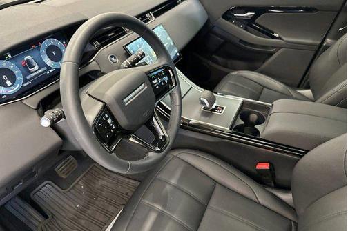 Santorini Black Metallic 2026 Land Rover Range Rover Evoque Core S