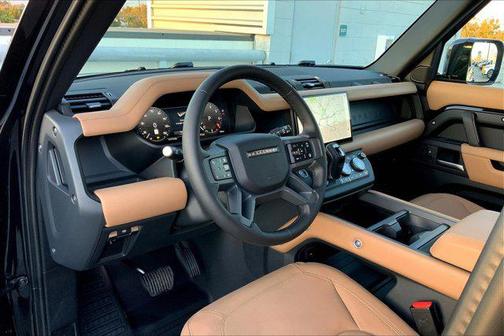 2025 Land Rover Defender 130 P400 S