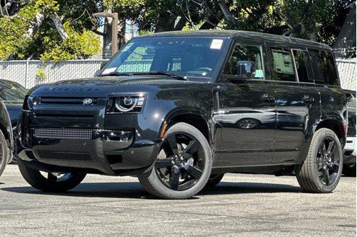 2026 Land Rover Defender P500 X-Dynamic SE