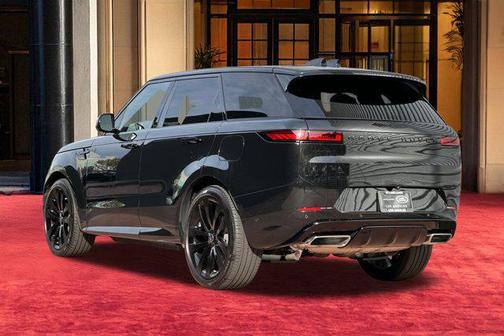 2025 Land Rover Range Rover Sport SE