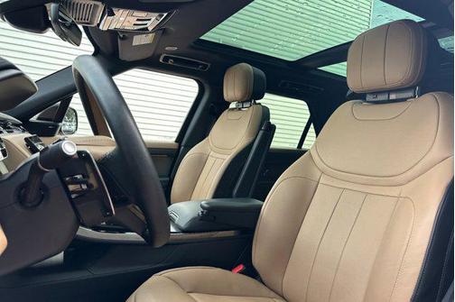 2025 Land Rover Range Rover Sport SE