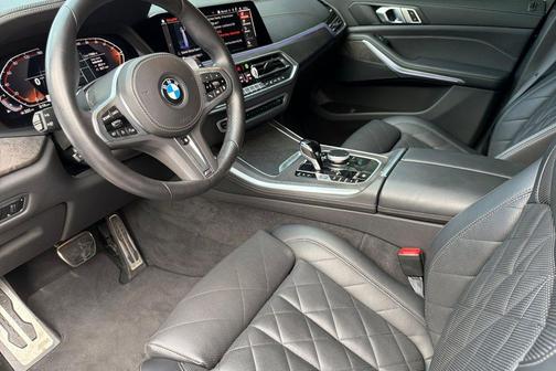 Black Sapphire Metallic 2023 BMW X5 xDrive40i