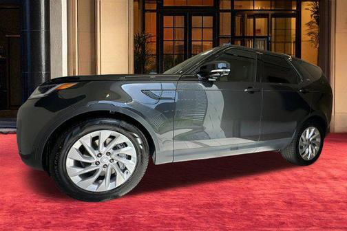 Carpathian Grey Premium Metallic 2026 Land Rover Discovery S