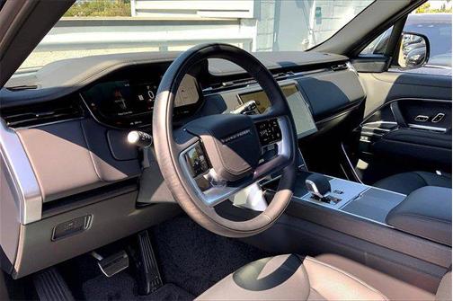 2025 Land Rover Range Rover P530 Autobiography 7 Seat