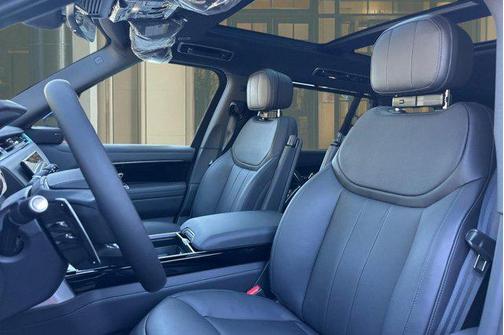 Carpathian Gray Premium Metall 2026 Land Rover Range Rover P400 SE 7 Seat