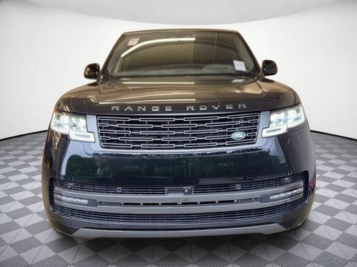 Santorini Black Metallic 2027 Land Rover Range Rover SE