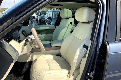 2025 Land Rover Range Rover P530 Autobiography