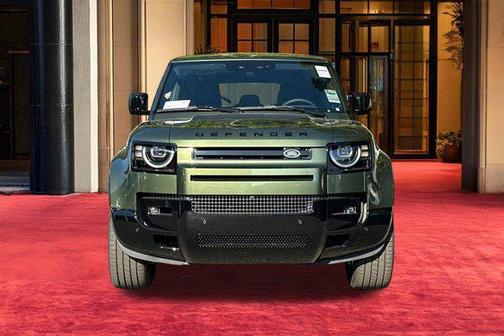 Woolstone Green 2026 Land Rover Defender P500 X-Dynamic SE