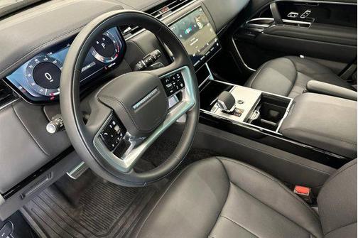 2025 Land Rover Range Rover P400 SE 7 Seat