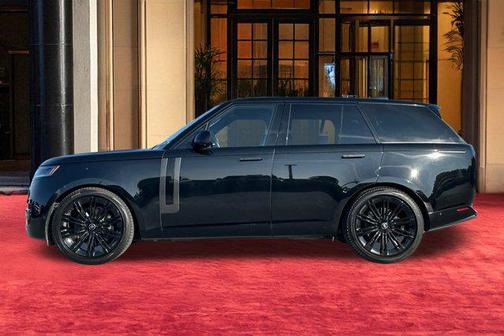 2023 Land Rover Range Rover P530 SE